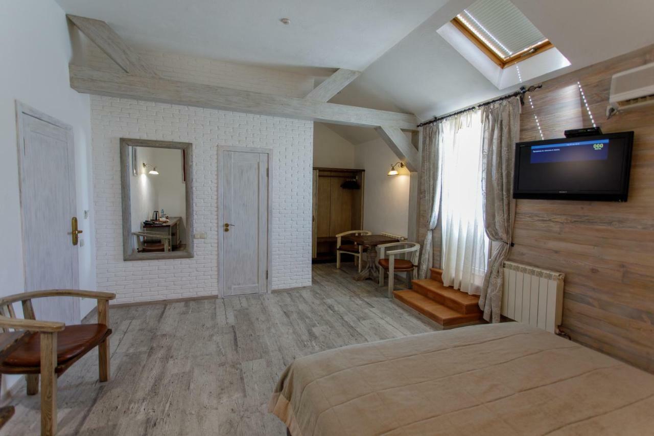 Hotel Zdybanka Sumy Exterior foto